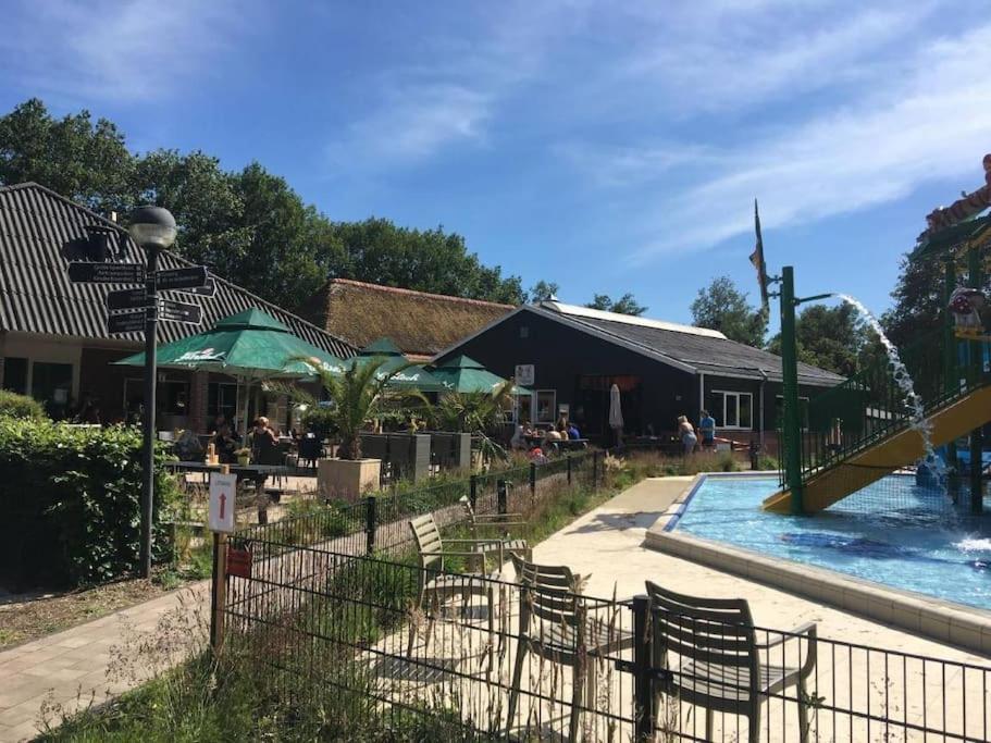 Camping De Pallegarste Chalet 119 Marienberg Ngoại thất bức ảnh